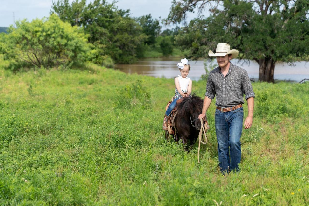 Wildcatter Ranch And Resort Graham Extérieur photo